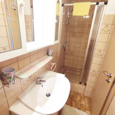 Haus Elisabeth شقة كاروليننسيل