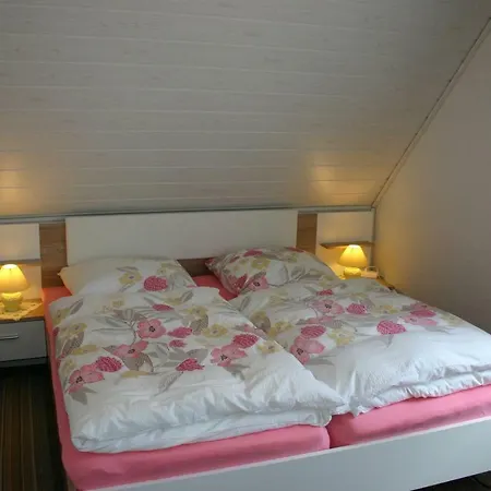 Haus Elisabeth * كاروليننسيل